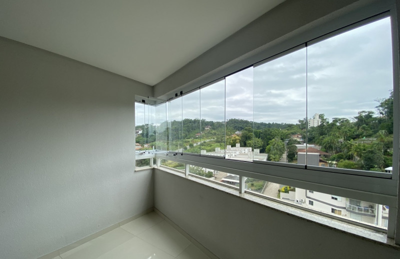 Cobertura à venda Escola Agrícola com 137m² e 3 quartos por R$ 538.000 - 606235725-sacada.jpg