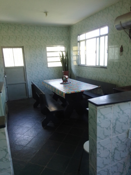 Chácara à venda São Francisco com 200m² e 4 quartos por R$ 600.000 - 1553223101-21-varanda-interna.jpg
