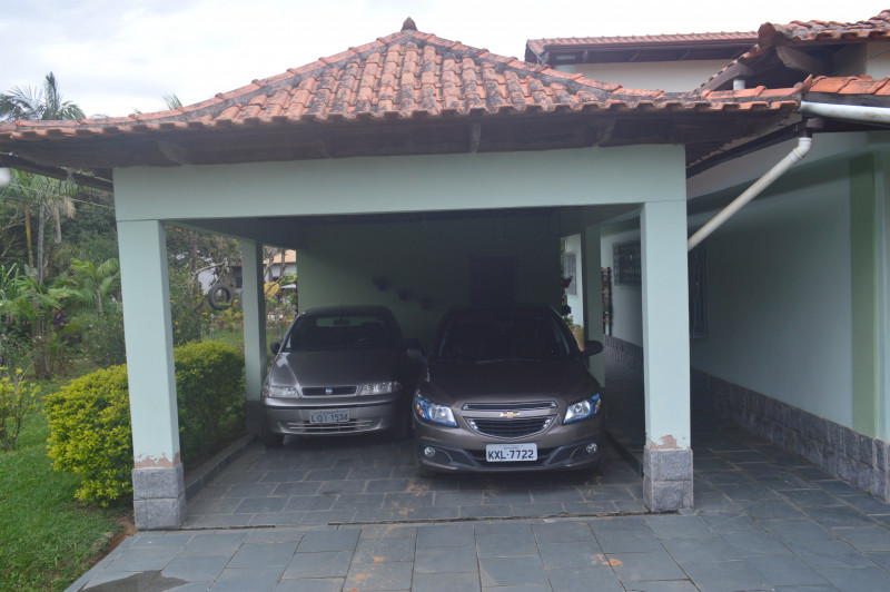 Chácara à venda São Francisco com 200m² e 4 quartos por R$ 600.000 - 1874788759-5-foto-garagem-2-carros.JPG