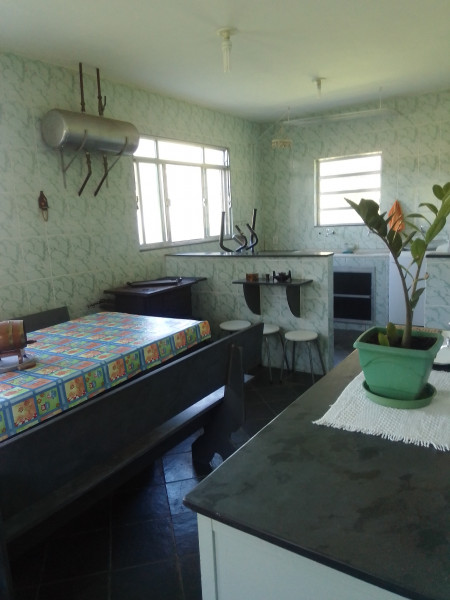 Chácara à venda São Francisco com 200m² e 4 quartos por R$ 600.000 - 460340134-23-varanda-interna.jpg