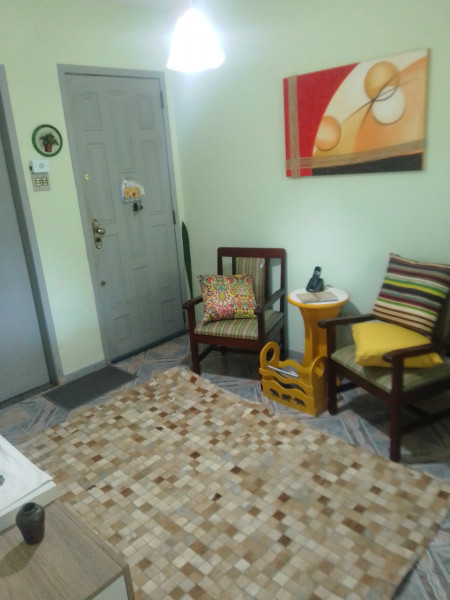 Chácara à venda São Francisco com 200m² e 4 quartos por R$ 600.000 - 712515221-01-sala.jpg