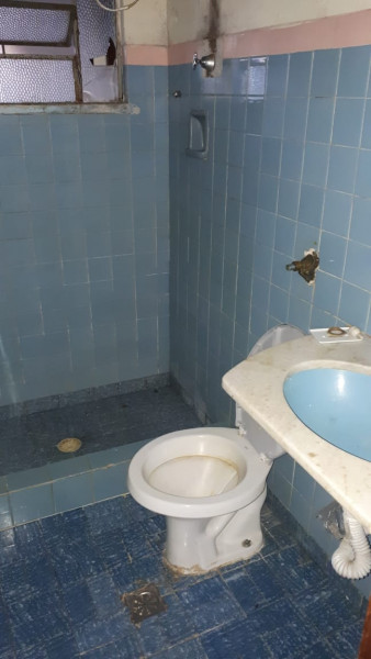 Apartamento à venda Campo Grande com 50m² e 2 quartos por R$ 147.000 - 655971186-banheiro.jpg