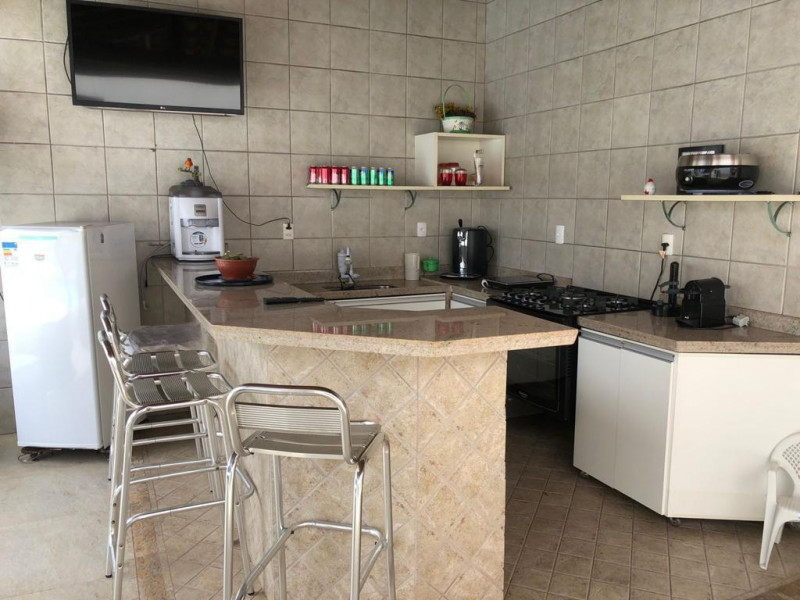 Casa à venda Praia da Costa com 274m² e 4 quartos por R$ 1.600.000 - 1704442427-40f5283c-9358-4d64-83a1-ab9667c7c80a.jpeg