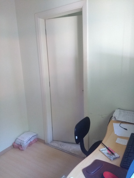 Casa à venda Pacaembu com 210m² e 4 quartos por R$ 1.800.000 - 176088459-img-20210312-081223339.jpg