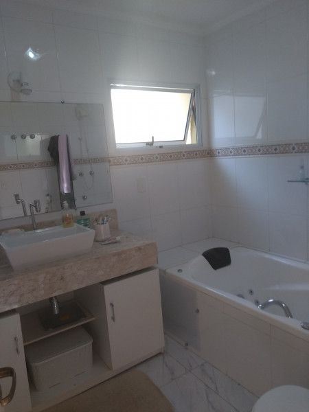 Casa à venda Pacaembu com 210m² e 4 quartos por R$ 1.800.000 - 2039307440-img-20210312-080417115.jpg