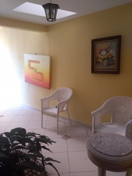 Casa à venda Pacaembu com 210m² e 4 quartos por R$ 1.800.000 - 698228674-img-20210312-081612764.jpg