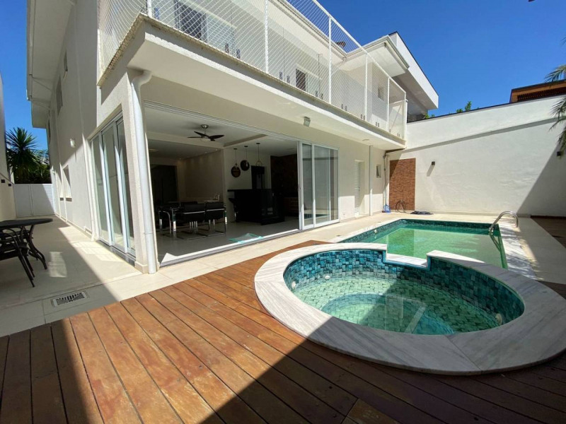 Casa à venda Swiss Park com 360m² e 4 quartos por R$ 2.280.000 - 230256726-casa44.jpg