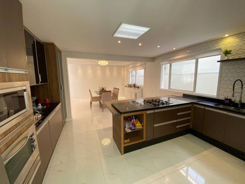 Casa à venda Swiss Park com 360m² e 4 quartos por R$ 2.280.000 - 671638181-casa8.jpg