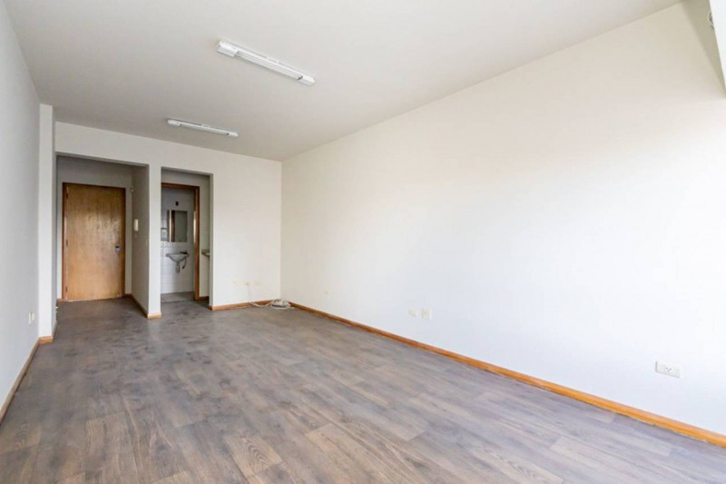 Comercial à venda Juvevê com 263m² e 1 quarto por R$ 1.900.000 - 1630899728-povfcqh6klj8.jpg