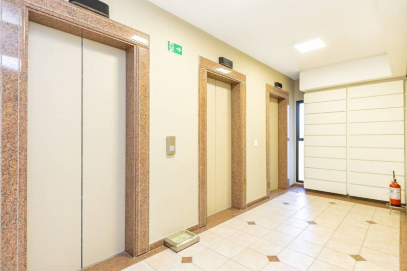 Comercial à venda Juvevê com 263m² e 1 quarto por R$ 1.900.000 - 1950998539-psakb0nkjt93.jpg