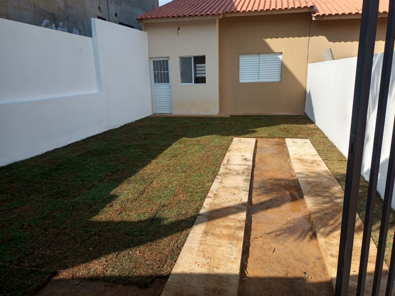 Casa de condomínio à venda Jardim Santa Helena com 248m² e 4 quartos por R$ 205.000 - 1371536366-fachada-1-casa.jpeg