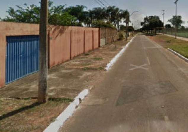 imóvel com 525m²
