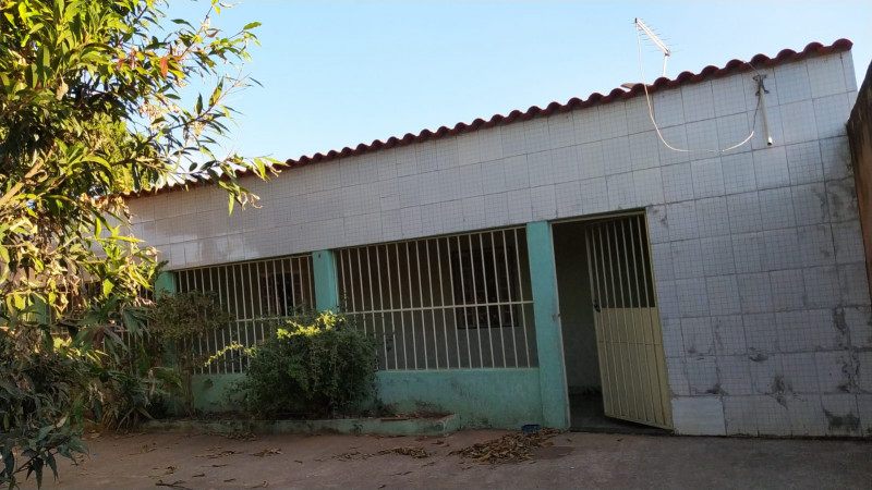 Casa à venda Centro com 525m² e 2 quartos por R$ 380.000 - 1633005127-img-20230221-wa0035.jpg