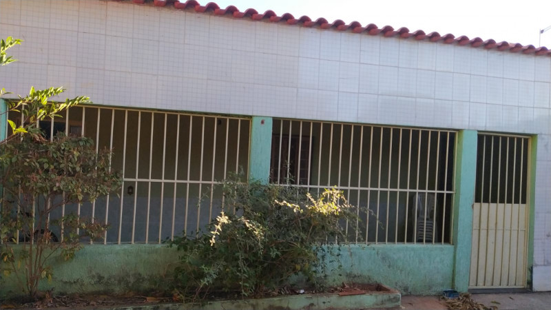 Casa à venda Centro com 525m² e 2 quartos por R$ 380.000 - 49434262-img-20230221-wa0036.jpg