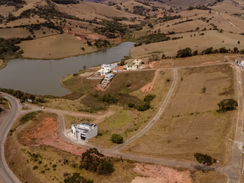 Casa à venda Centro com 640m² e 3 quartos por R$ 1.400.000 - dji-0141.jpg