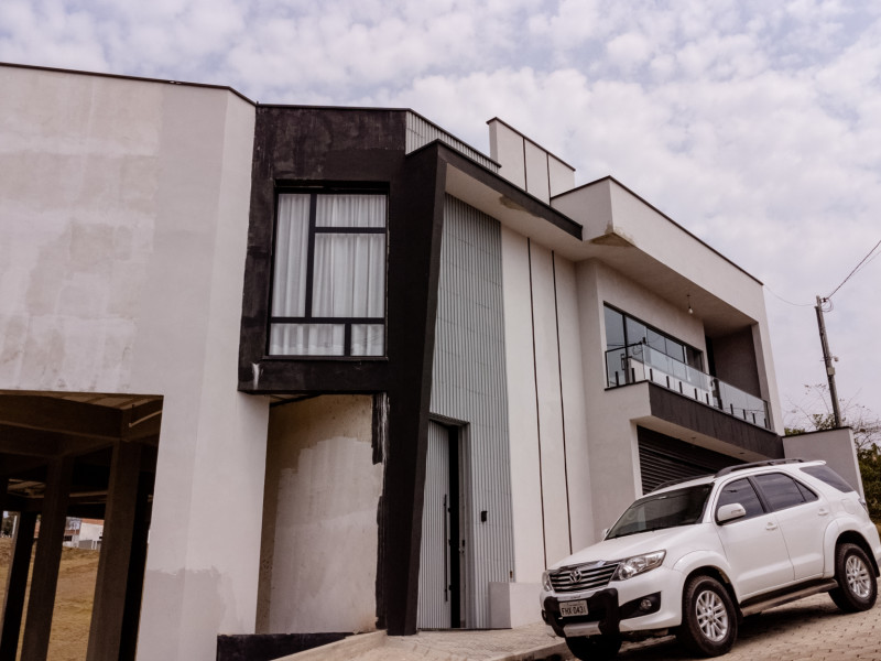 Casa à venda Centro com 640m² e 3 quartos por R$ 1.400.000 - dji-0178.jpg