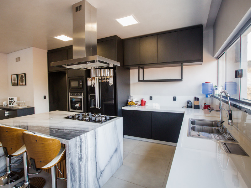 Casa à venda Centro com 640m² e 3 quartos por R$ 1.400.000 - int-2006.jpg