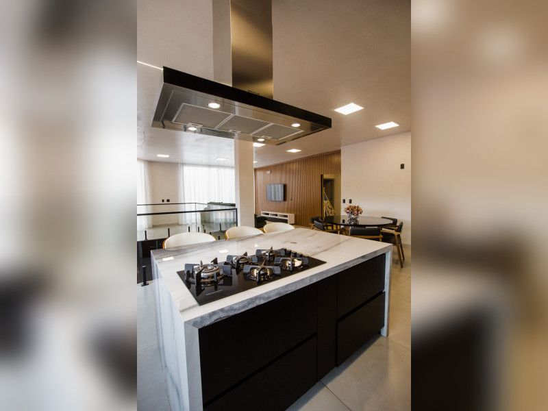 Casa à venda Centro com 640m² e 3 quartos por R$ 1.400.000 - int-2011.jpg