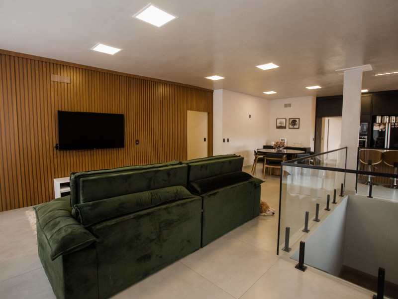 Casa à venda Centro com 640m² e 3 quartos por R$ 1.400.000 - int-2021.jpg