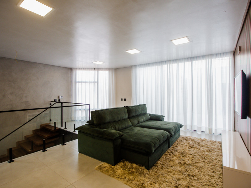 Casa à venda Centro com 640m² e 3 quartos por R$ 1.400.000 - int-2024.jpg