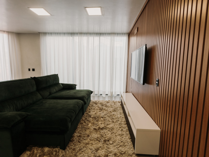 Casa à venda Centro com 640m² e 3 quartos por R$ 1.400.000 - int-2062.jpg