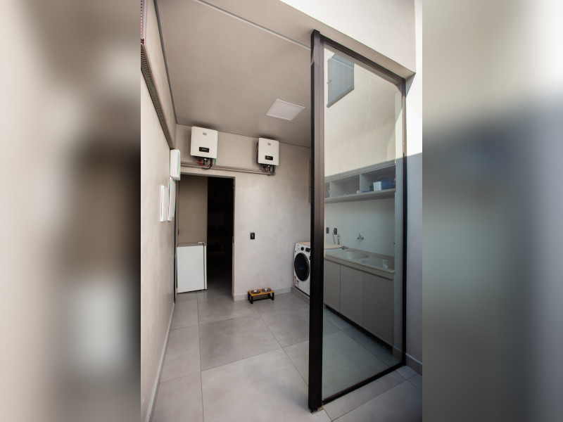 Casa à venda Centro com 640m² e 3 quartos por R$ 1.400.000 - int-2141.jpg