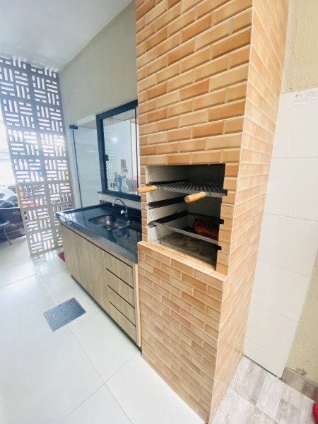 Casa à venda Centro com 150m² e 3 quartos por R$ 417.900 - 1718493771-3b1cc5f2-813b-4865-9904-0bde00e7d8bc.jpeg