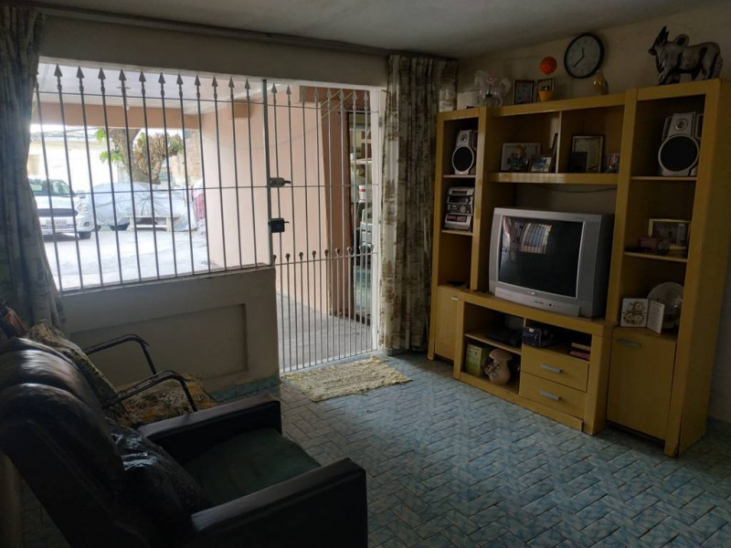 Casa à venda Vila Jacuí com 250m² e 5 quartos por R$ 395.000 - 1396315819-casa-02-3-fileminimizer.jpg