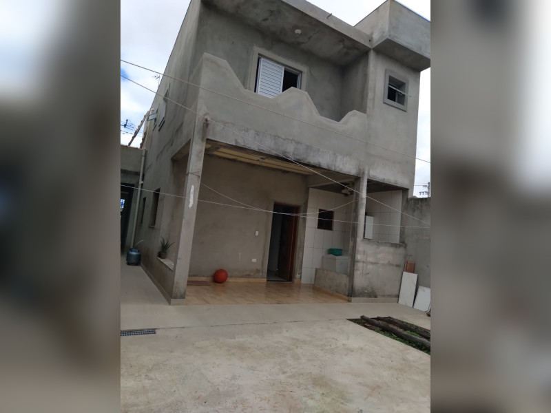 Casa à venda Jardim Suzanopolis com 174m² e 4 quartos por R$ 480.000 - foto-2-fundos-quintal.jpeg