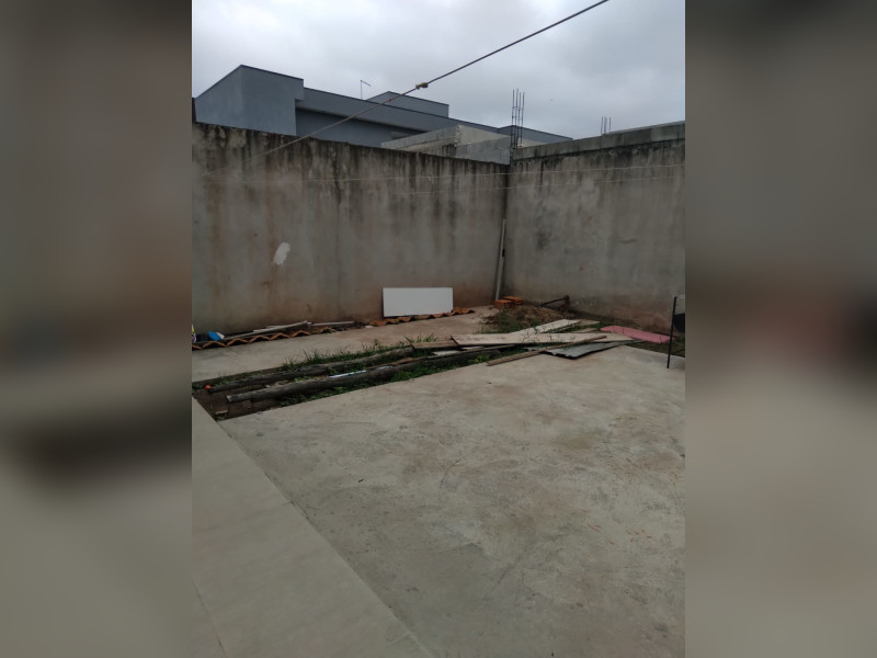 Casa à venda Jardim Suzanopolis com 174m² e 4 quartos por R$ 480.000 - foto-4-quintal-fundos.jpeg