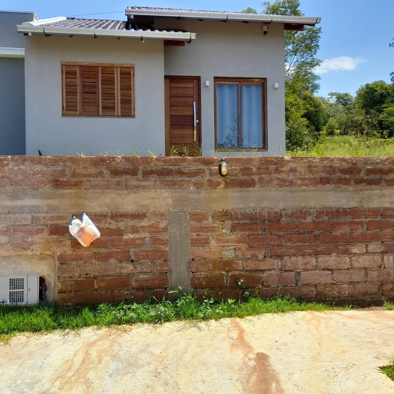 Casa à venda Tucanos com 36m² e 1 quarto por R$ 170.000 - 152114362-20230128-123843.jpg