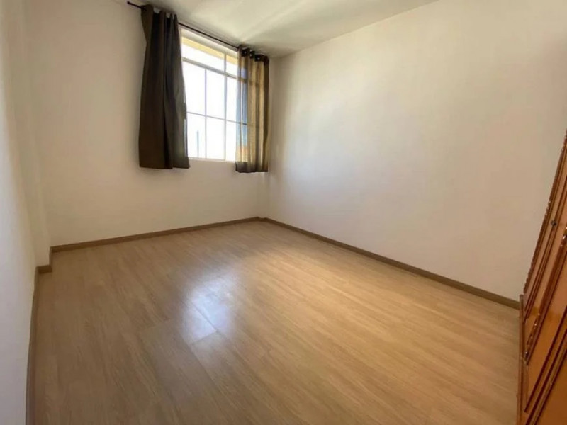 Apartamento à venda Centro com 78m² e 3 quartos por R$ 215.000 - 410446493-quarto-grande-direita.jpg