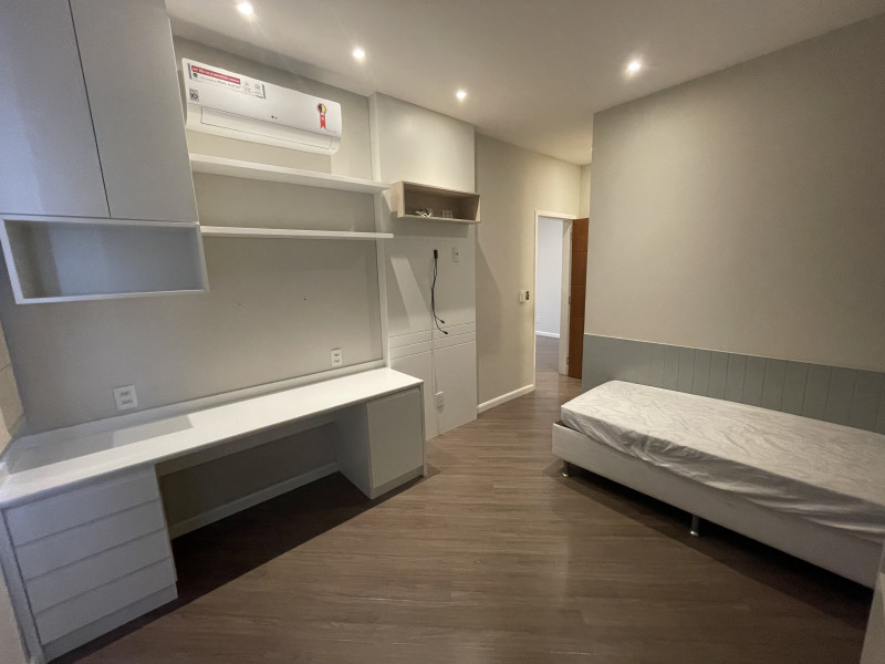 Casa à venda Penha Circular com 170m² e 4 quartos por R$ 700.000 - 634058123-img-2557.jpg