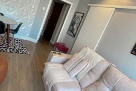 Apartamento à venda Passo d'Areia com 80m² - 2 dormitórios -  vagas - R$ 270.000 - 1642796237-cbe096b9-79d1-4075-896b-acf1b5d84443.jpeg