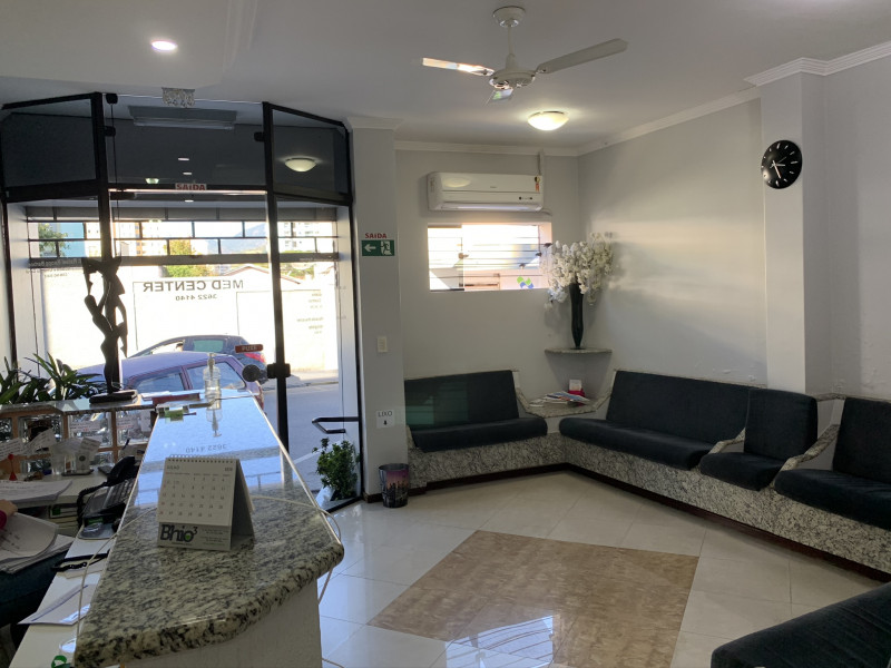 Comercial à venda Centro com 218m² e 1 quarto por R$ 1.500.000 - 1035958323-28400291-d188-40db-83ae-5a2c1f3d1b46.jpeg