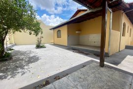 Casa à venda Ouro Minas com 313m² - 4 dormitórios -  vagas - R$ 559.000 - 1731235046-casa-fundos.jpeg