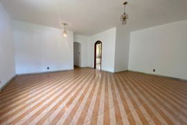 Casa à venda Ouro Minas com 313m² - 4 dormitórios -  vagas - R$ 559.000 - 1903984696-casa-sala.jpeg