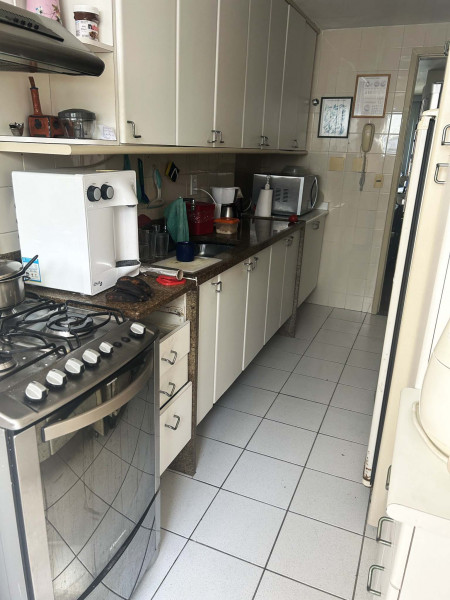 Apartamento à venda Copacabana com 123m² e 3 quartos por R$ 1.850.000 - 493792500-cozinha-b.jpg