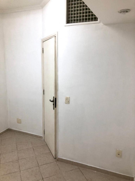 Comercial à venda Laranjeiras com 13m² e 1 quarto por R$ 55.000 - 1120065957-whatsapp-image-2023-03-01-at-11.jpeg