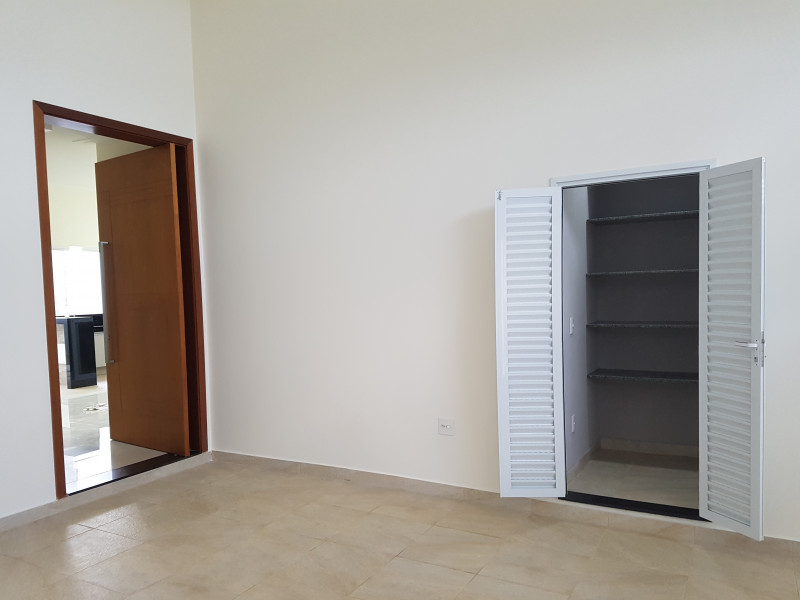 Casa à venda Parque do Castelo com 201m² e 3 quartos por R$ 890.000 - 1143713775-20180512-165433.jpg