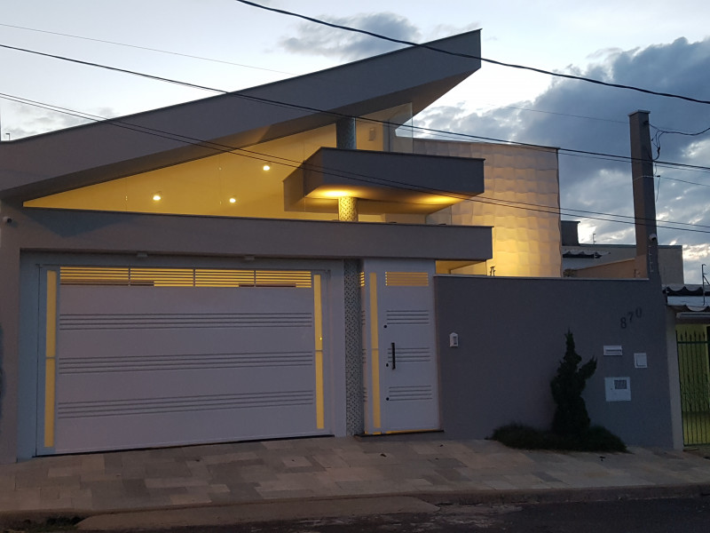 Casa à venda Parque do Castelo com 201m² e 3 quartos por R$ 890.000 - 1777254902-20180512-175657.jpg