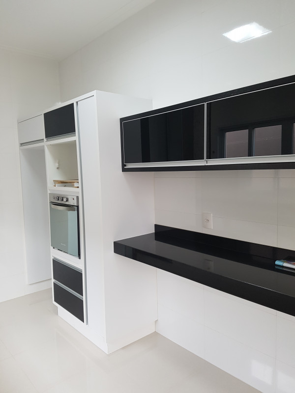 Casa à venda Parque do Castelo com 201m² e 3 quartos por R$ 890.000 - 672594733-20180512-162454.jpg
