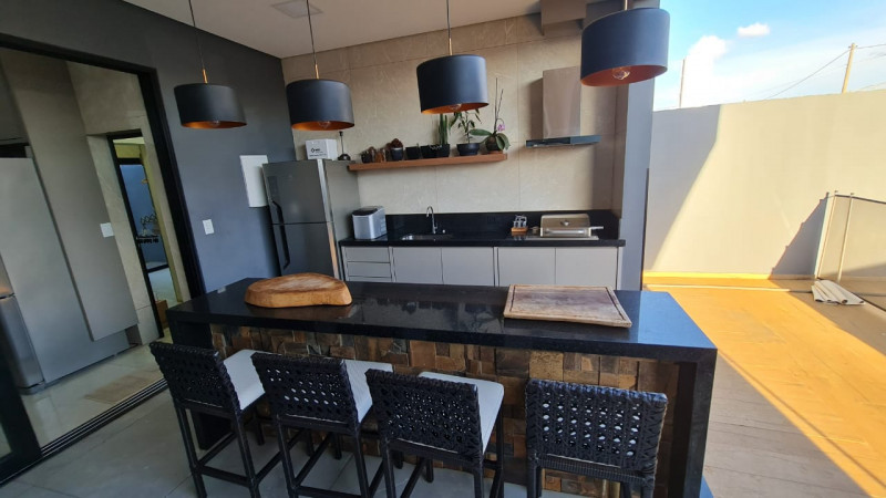 Casa de condomínio à venda Recanto dos Pássaros com 265m² e 3 quartos por R$ 800.000 - 1964300388-c5d66bc5-5df3-45d2-a6b0-7439d100d177.jpeg