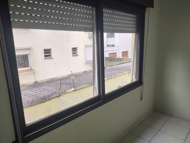Apartamento à venda Passo d'Areia com 50m² e 1 quarto por R$ 140.000 - 1410204435-img-20230306-100901198-hdr.jpg