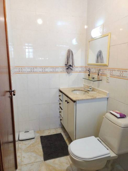 Casa de condomínio à venda Centro com 1000m² e 4 quartos por R$ 1.350.000 - 1882878982-foto-casa-banheiro-suite-2.jpg