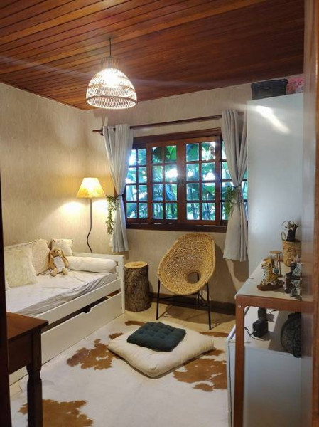 Casa de condomínio à venda Centro com 1000m² e 4 quartos por R$ 1.350.000 - 2033137570-foto-casa-quarto-1.jpg