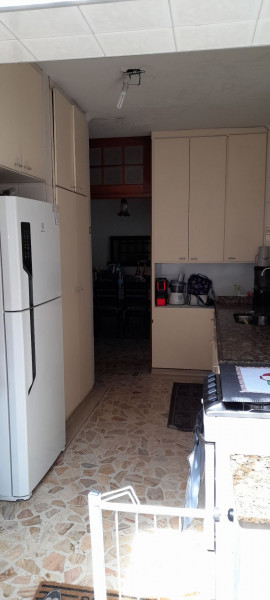 Casa à venda Vila Jardini com 200m² e 3 quartos por R$ 490.000 - 332370127-3475875d-77e1-4e0f-8329-19cd4410a539.jpg