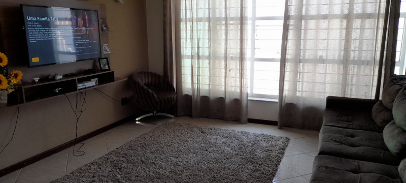 Casa à venda Vila Jardini com 200m² e 3 quartos por R$ 490.000 - 803450110-62c8718c-4d36-4564-a9e9-8d350116e67b.jpg