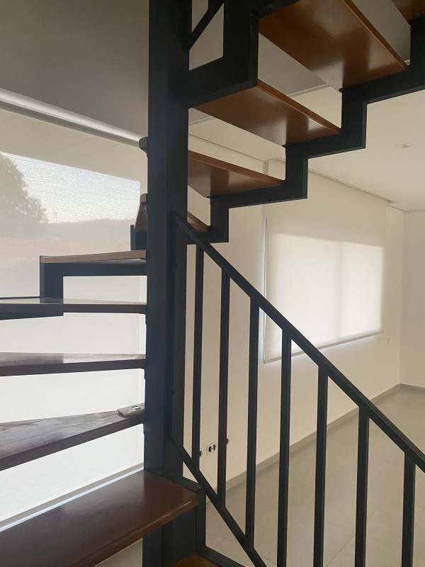 Casa de condomínio à venda Vila Petropolis com 644m² e 3 quartos por R$ 932.000 - 1548226483-ebe71439-ca37-4285-9ff4-d78d93ef5b90.jpeg