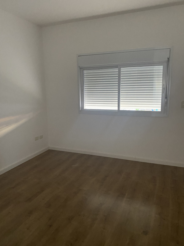 Casa de condomínio à venda Vila Petropolis com 644m² e 3 quartos por R$ 932.000 - 2024837229-548bc713-00cc-4f26-a641-c1ad9ea795bb.jpeg